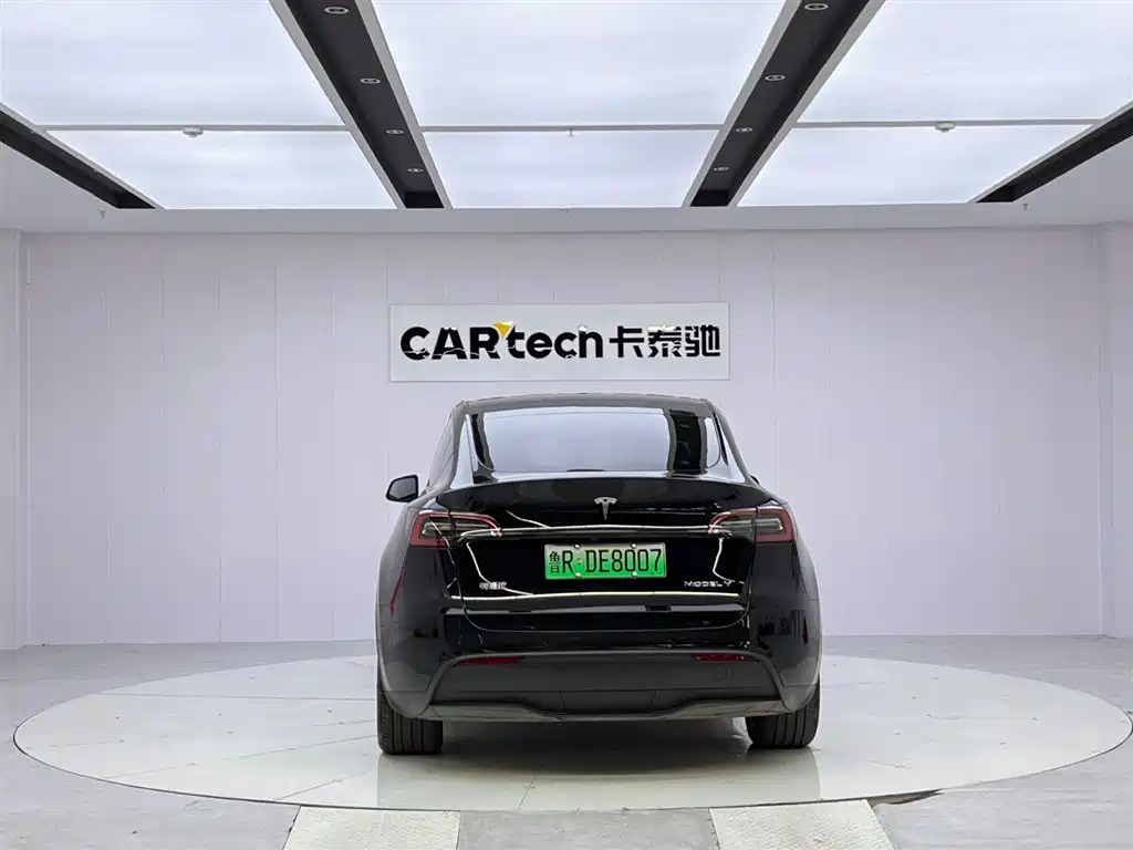 Tesla Model Y 2023 — фото 4