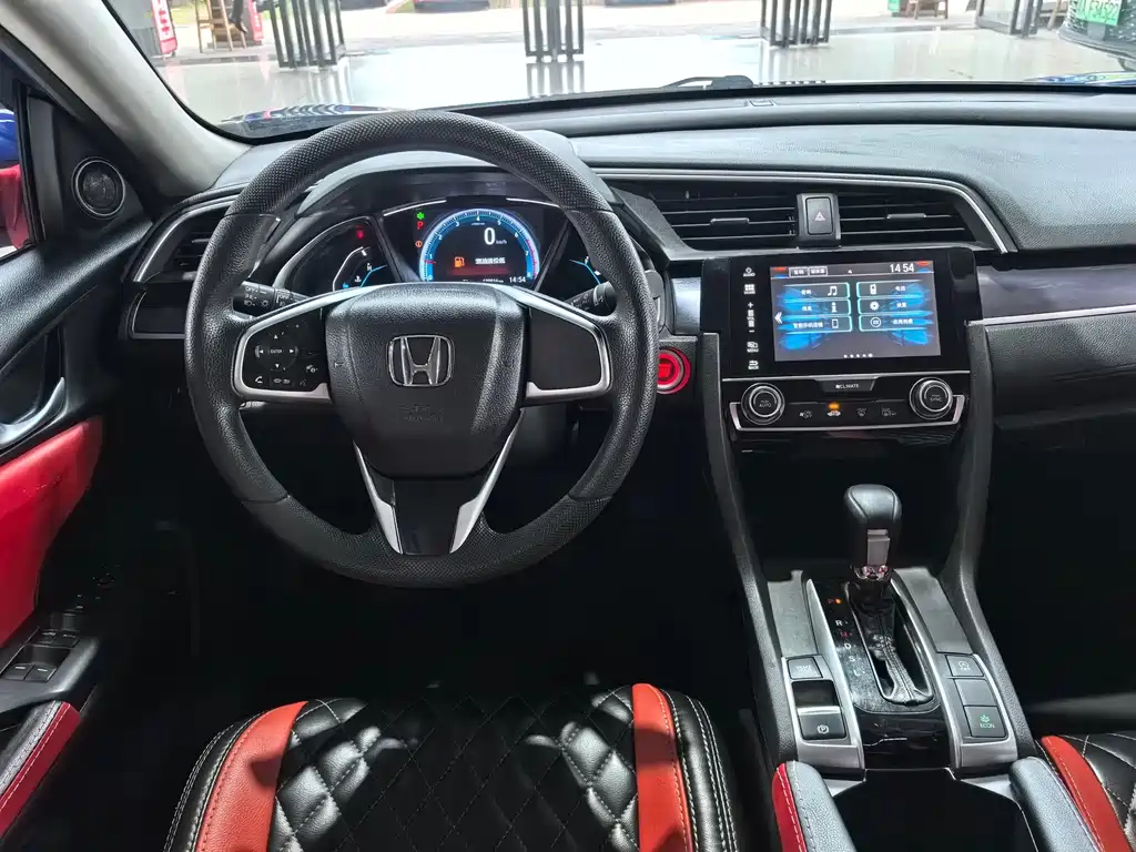 Honda Civic 2019 — фото 12