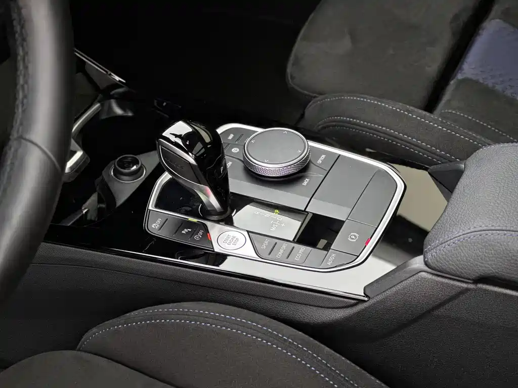 BMW 2 Series 2025 — фото 10