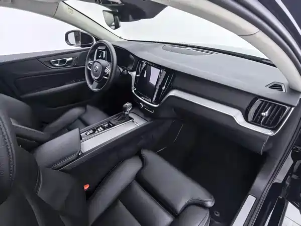 Volvo S60 2021