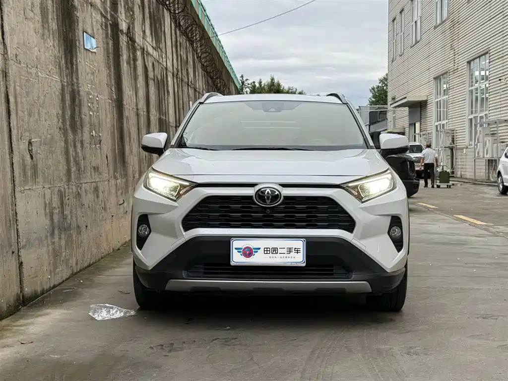 Toyota RAV4 2022