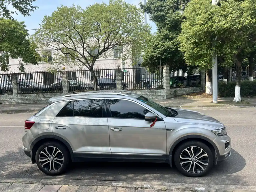 Volkswagen T-Roc 2020 — фото 25