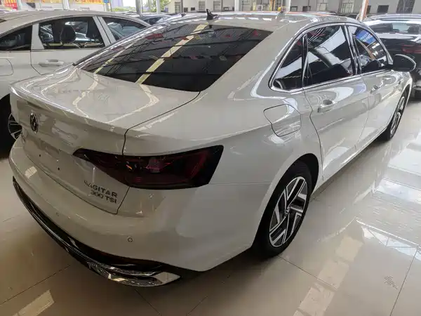 Volkswagen Sagitar 2023