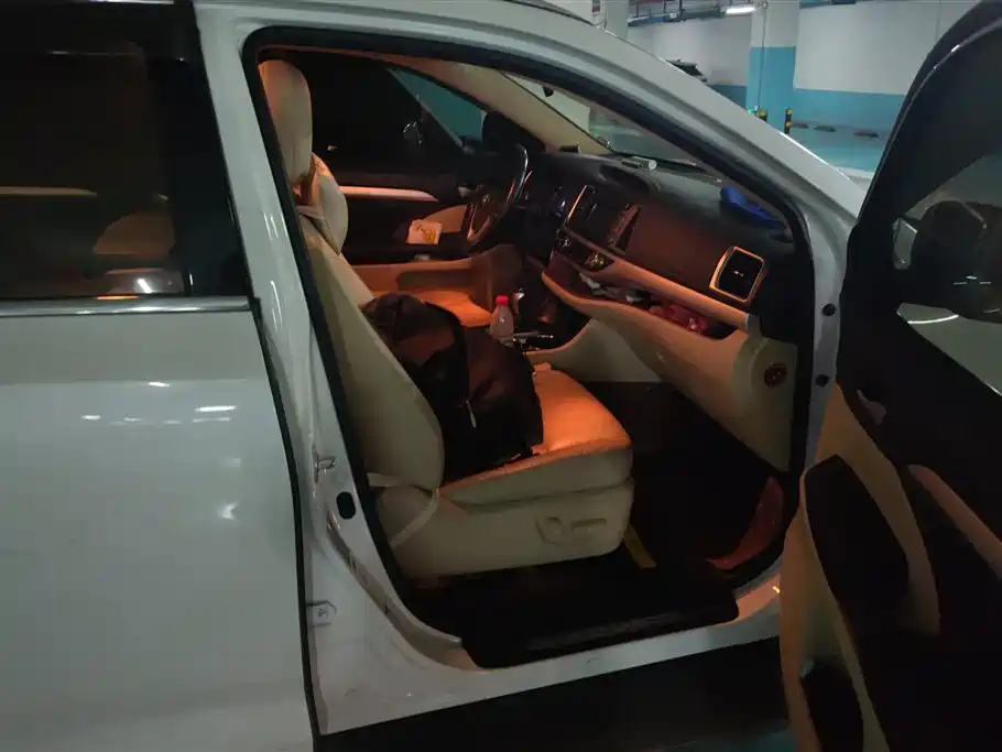 Toyota Highlander 2016 — фото 8