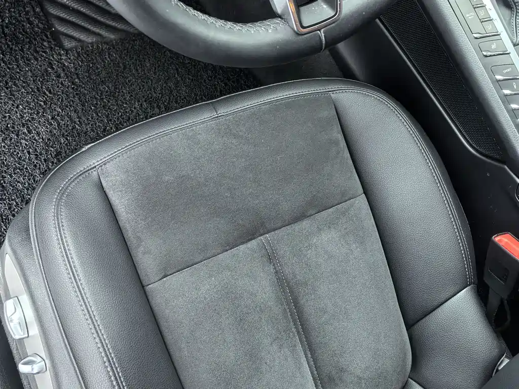 Porsche Macan 2019 — фото 11