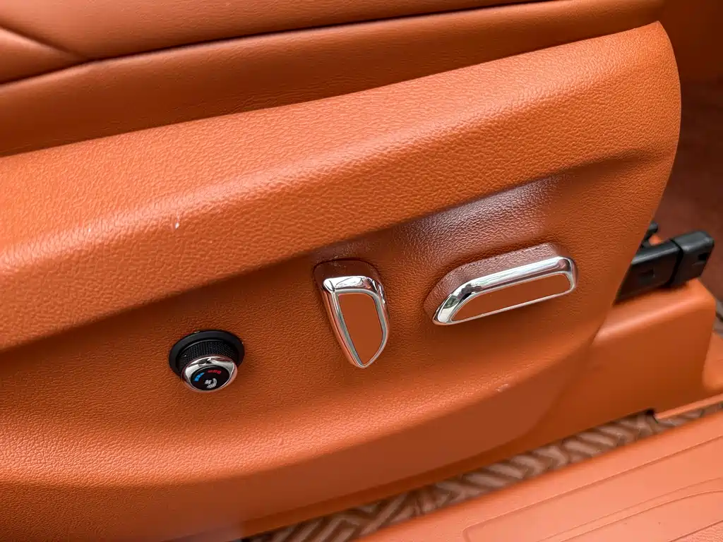 Buick GL8 2022 — фото 24