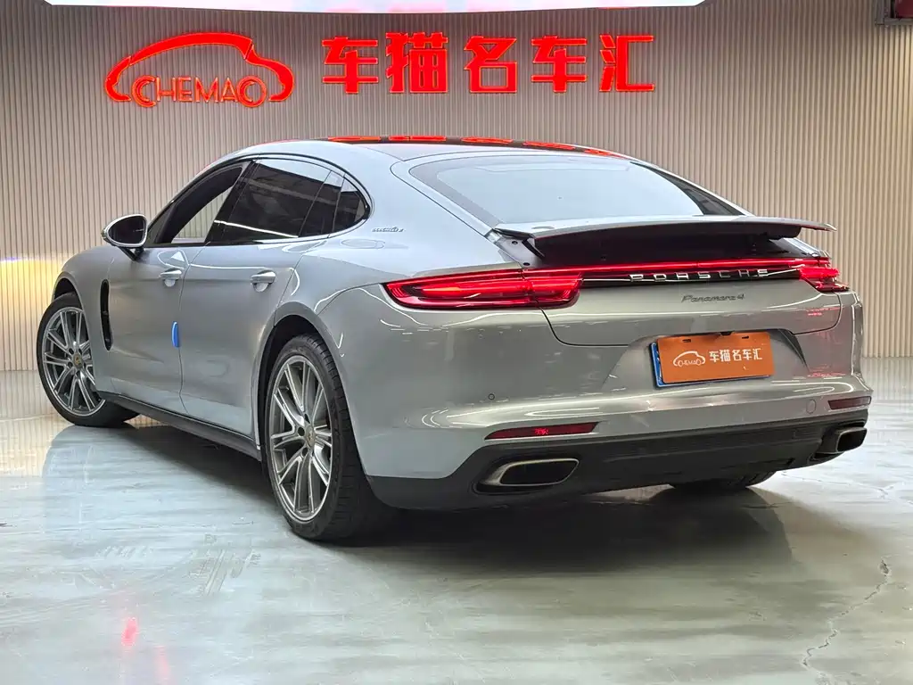 Porsche Panamera 2020 — фото 18