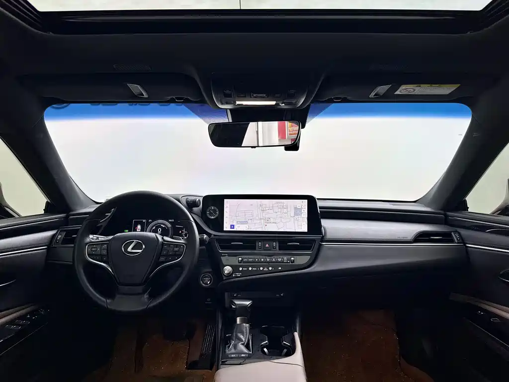 Lexus ES 2024 — фото 12