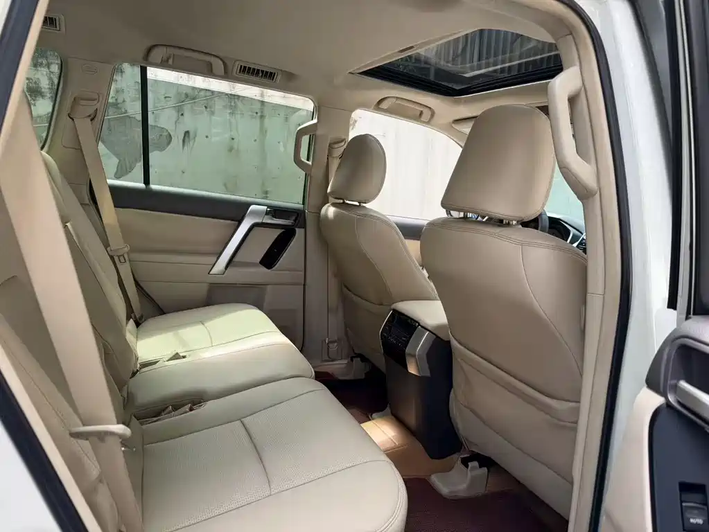 Toyota Prado 2019 — фото 17