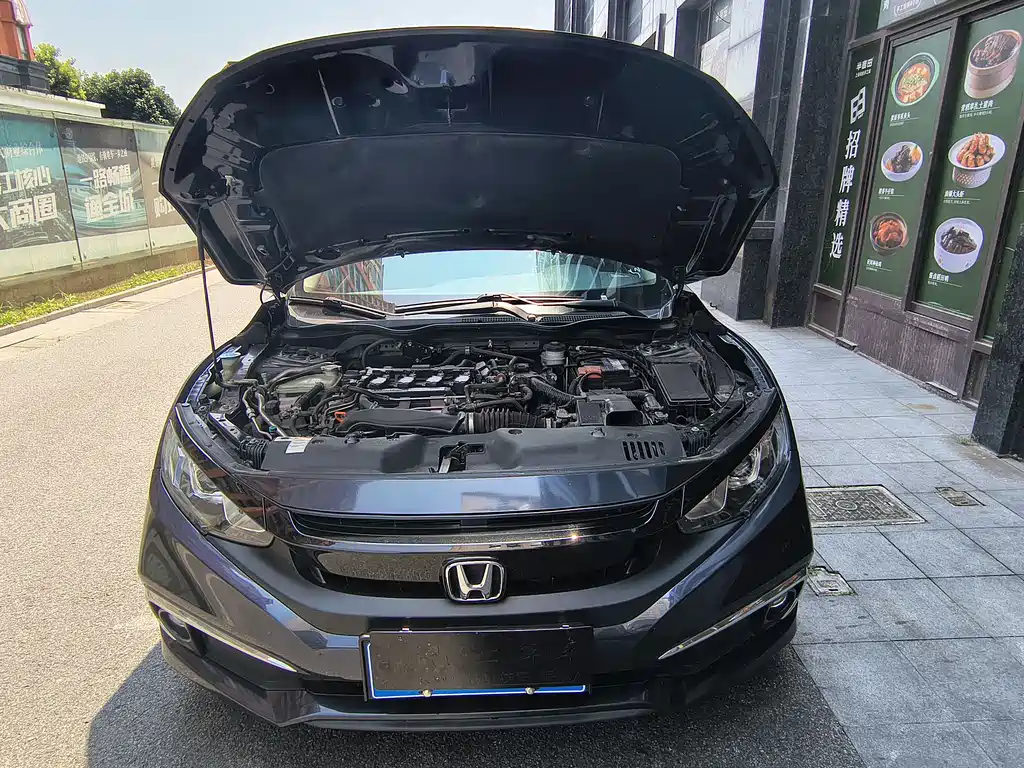 Honda Civic 2020 — фото 18