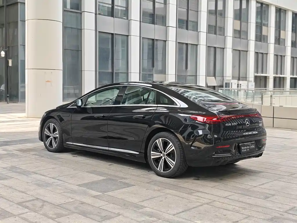 Mercedes-Benz EQE 2025