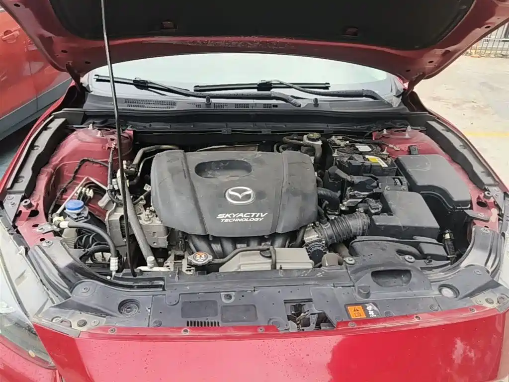 Mazda 3 Axela 2018 — фото 20