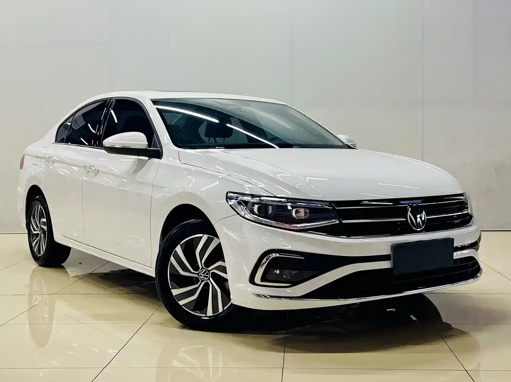 Volkswagen Bora 2023