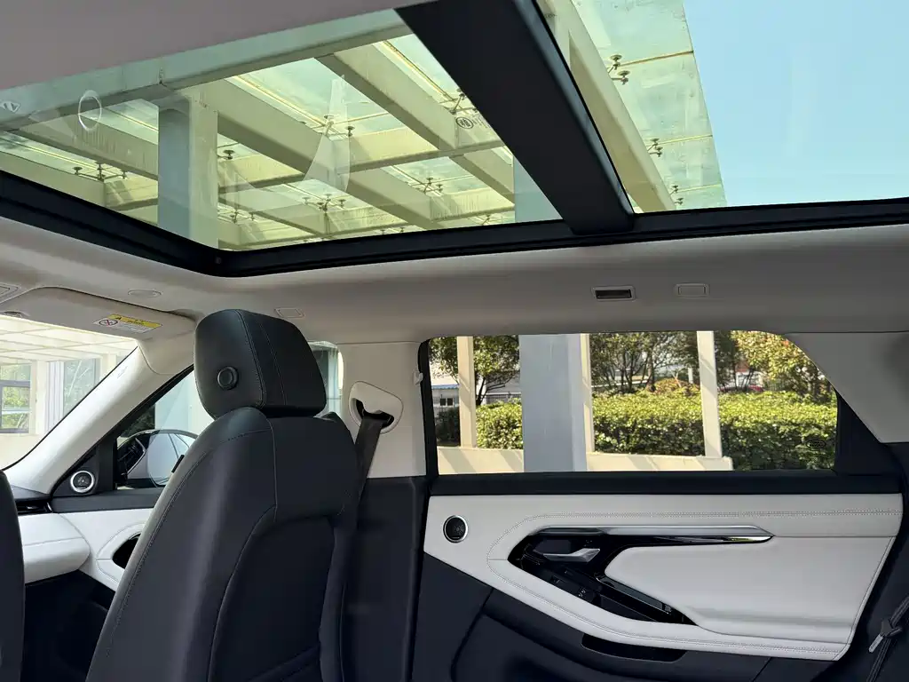 Land Rover Evoque 2022 — фото 13