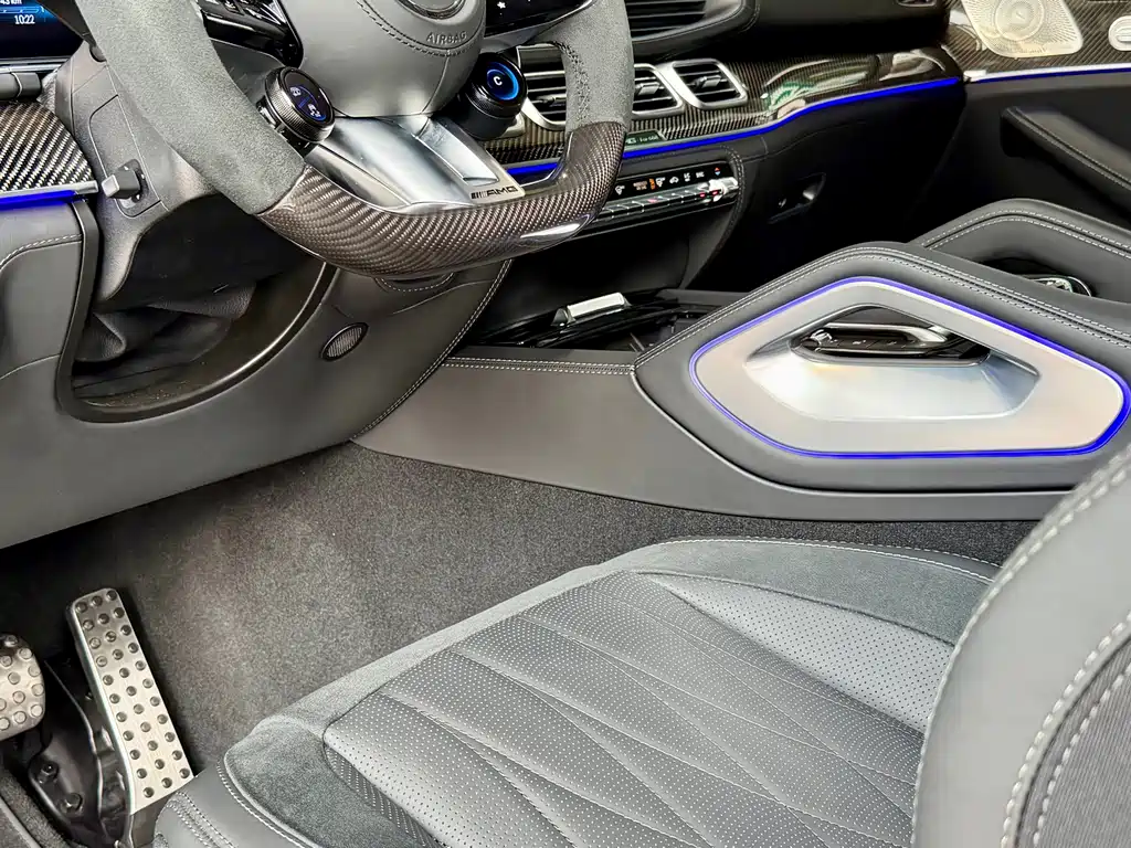 Mercedes-Benz GLS AMG 2026 — фото 8