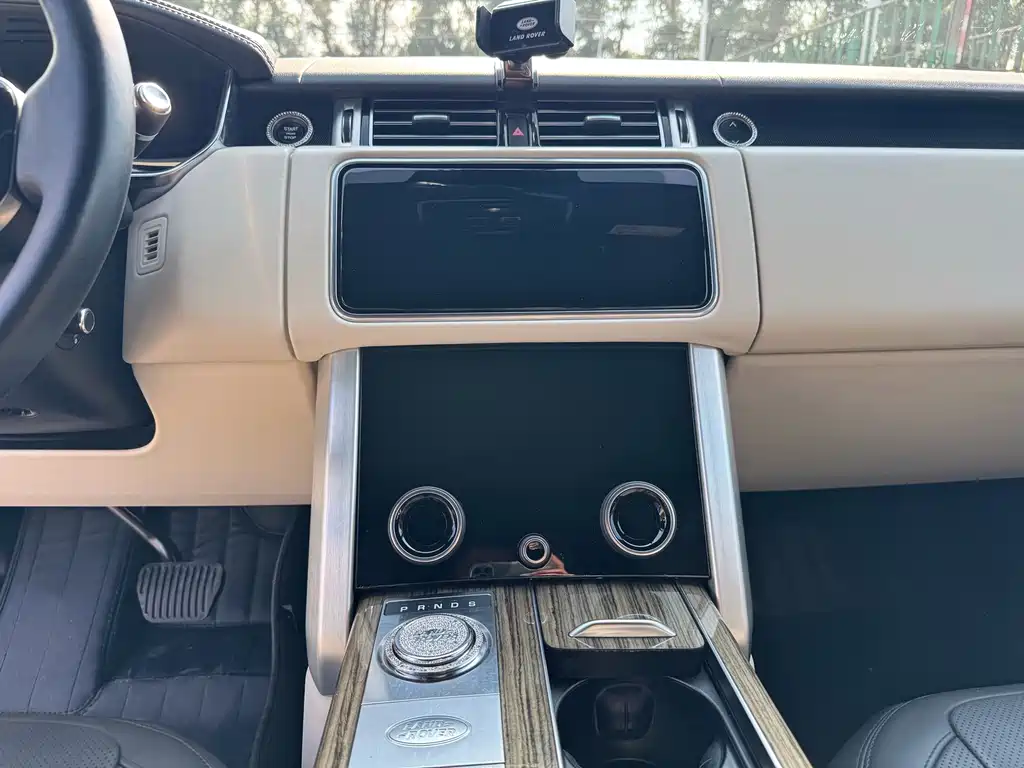 Land Rover Range Rover 2018 — фото 13