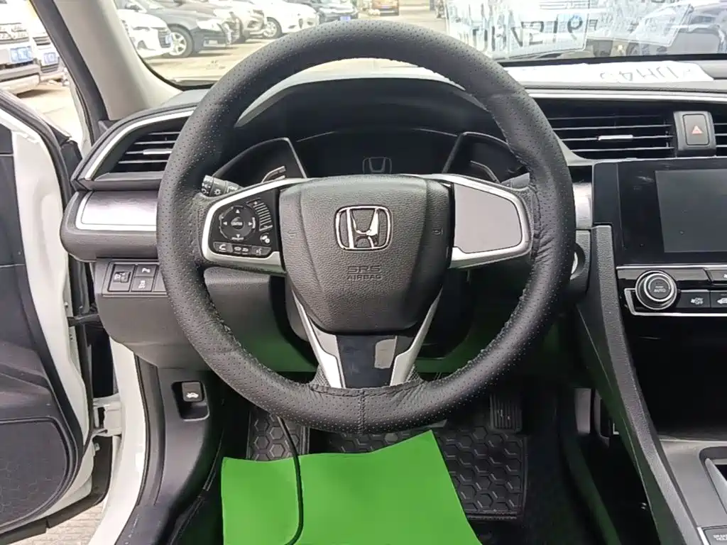 Honda Civic 2017 — фото 11