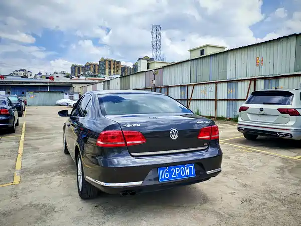 Volkswagen Magotan 2012