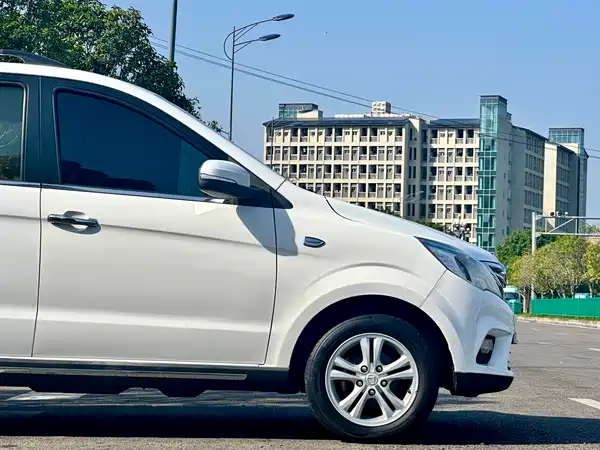 BAIC Huansu H2 2015