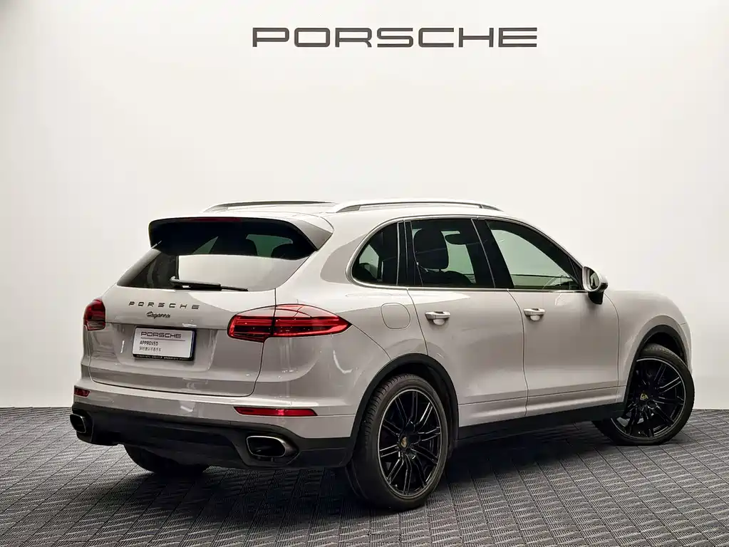 Porsche Cayenne 2015 — фото 7