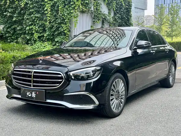 Mercedes-Benz E-Class 2023