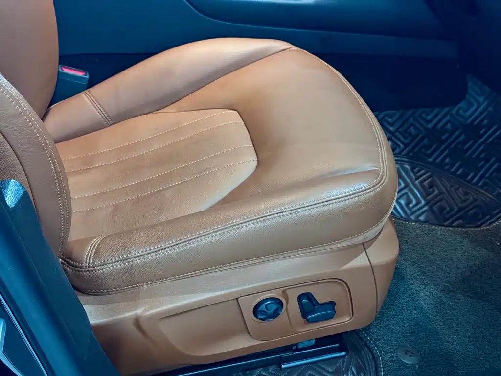 Maserati Levante 2018 — фото 27