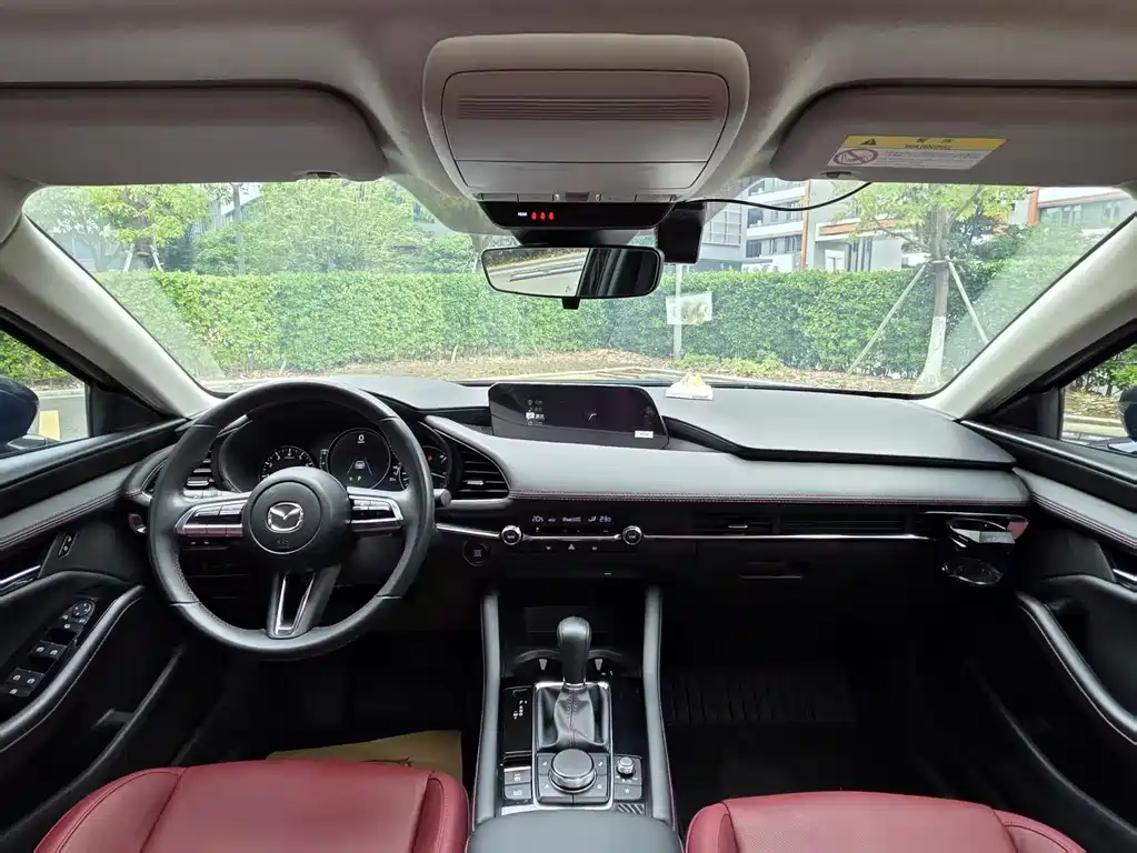 Mazda 3 Axela 2023