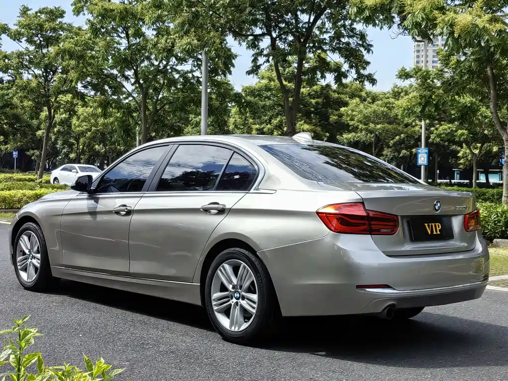 BMW 3 Series 2016 — фото 7