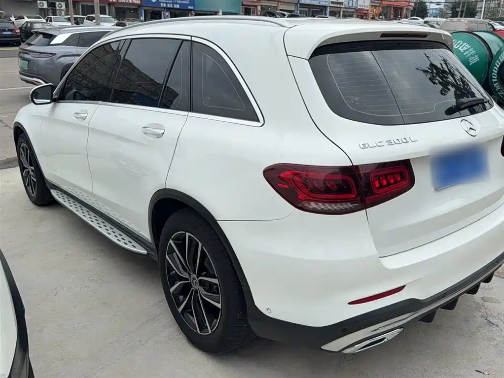 Mercedes-Benz GLC 2021 — фото 11