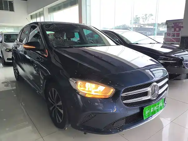 Mercedes-Benz B-Class 2021