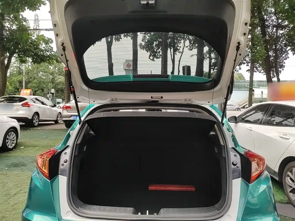 Changan Eado XT 2014 — фото 19