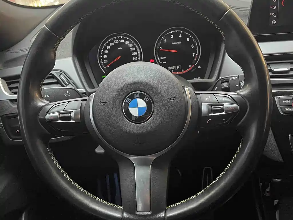 BMW X2 2024 — фото 13
