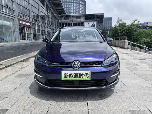 Volkswagen Golf Pure Electric 2020