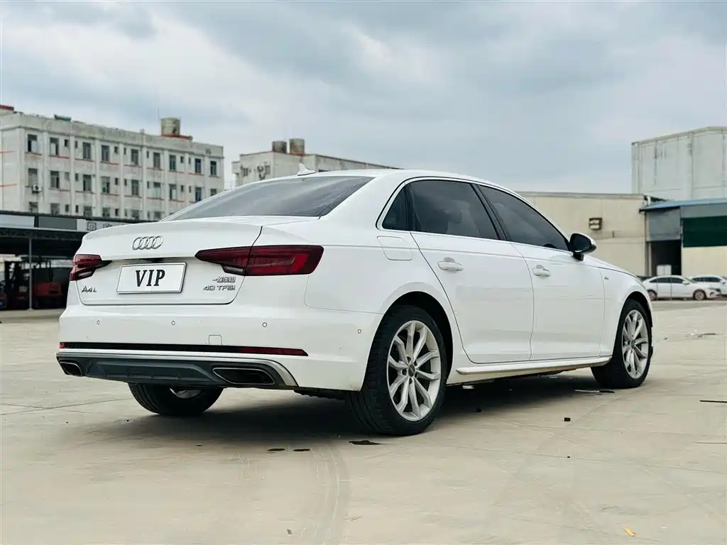 Audi A4L 2020 — фото 5