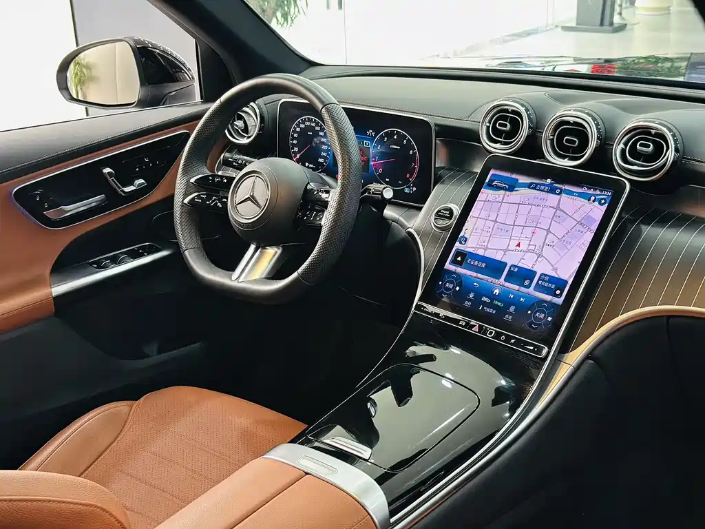 Mercedes-Benz GLC 2023 — фото 14