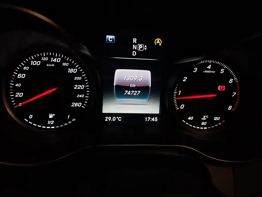 Mercedes-Benz C-Class 2015 — фото 14