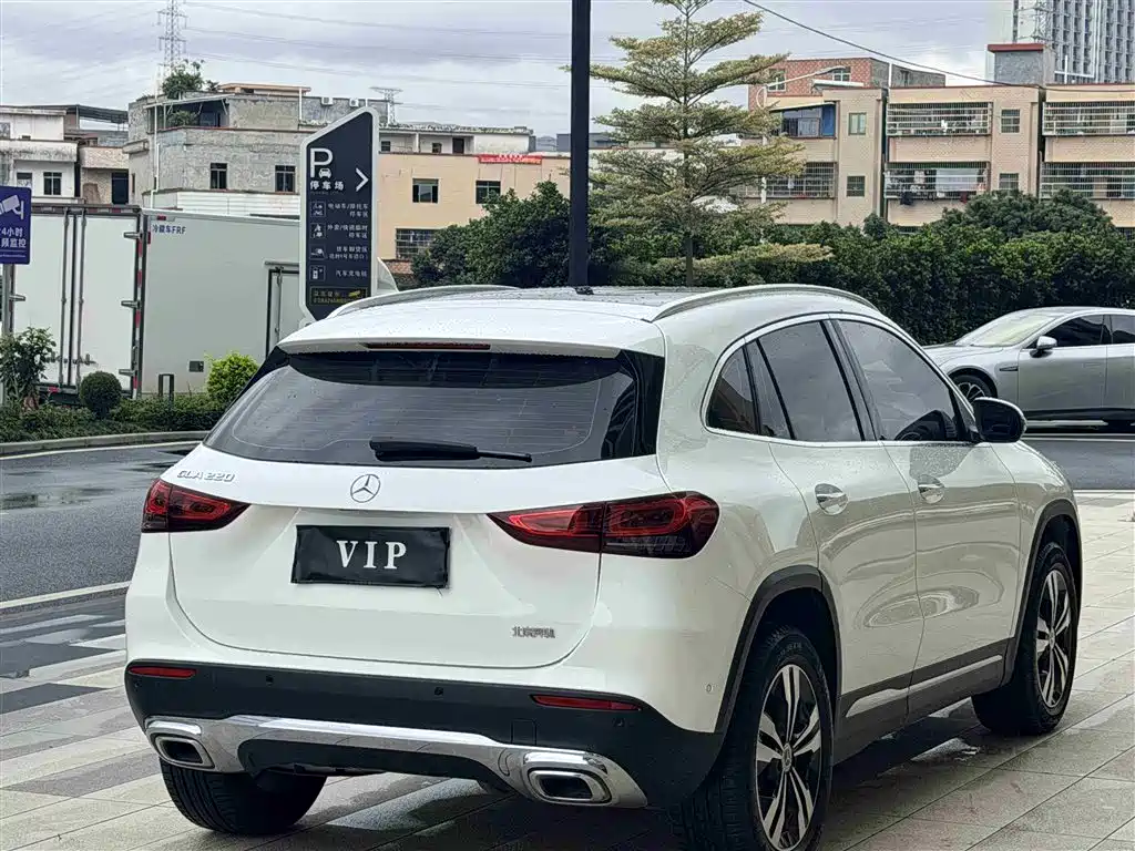 Mercedes-Benz GLA 2023 — фото 9