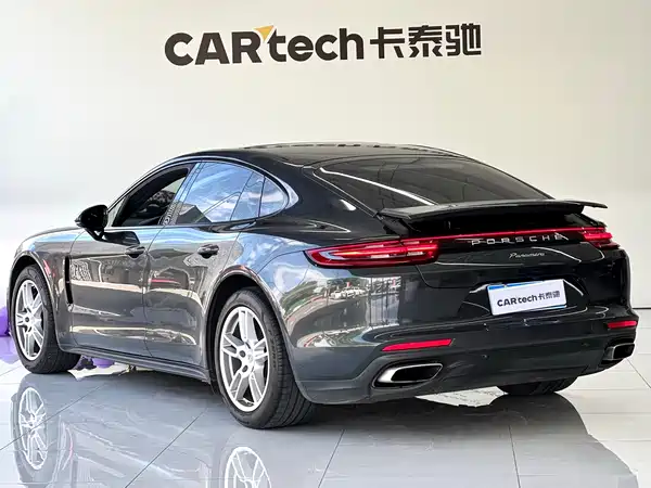 Porsche Panamera 2018
