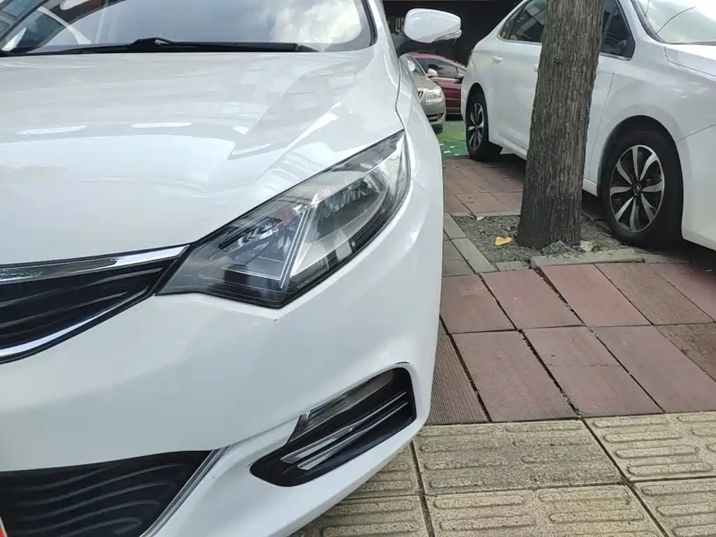 Changan Eado XT 2014 — фото 24