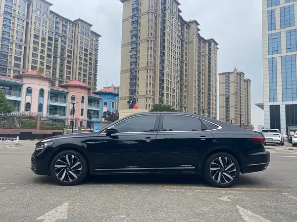 Volkswagen Passat 2022