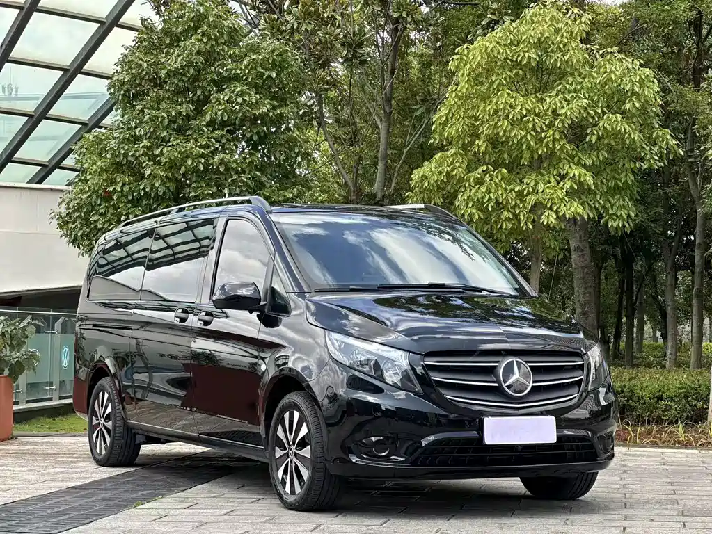 Mercedes-Benz Vito 2024 — фото 3