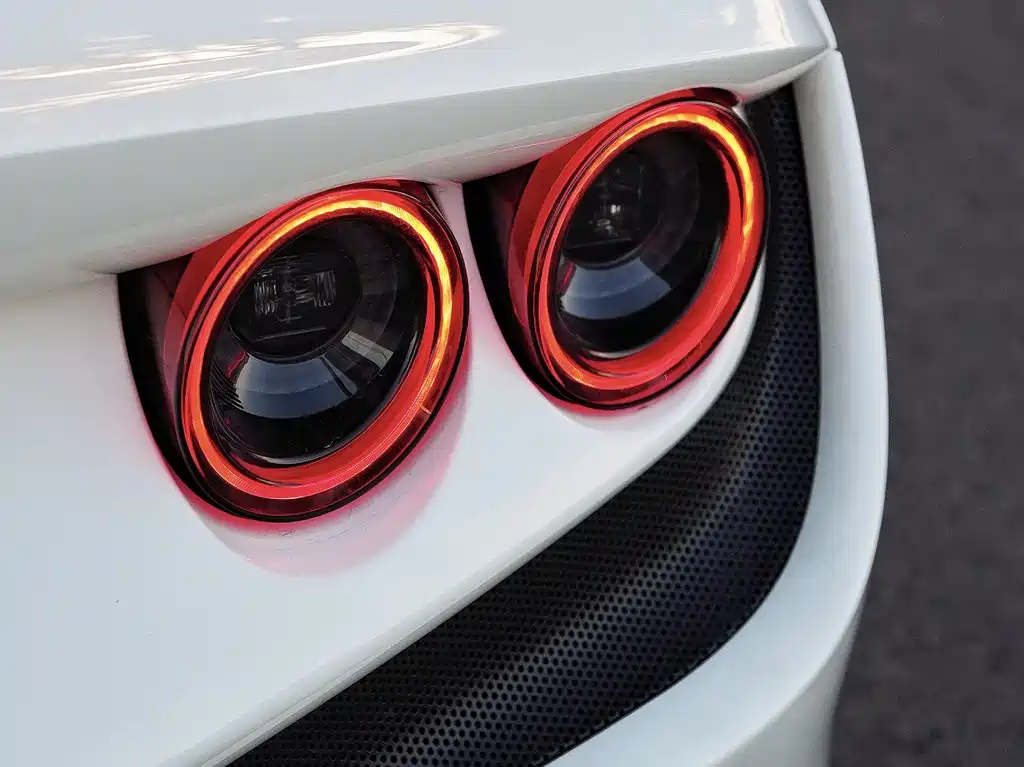 Ferrari F8 2023 — фото 24