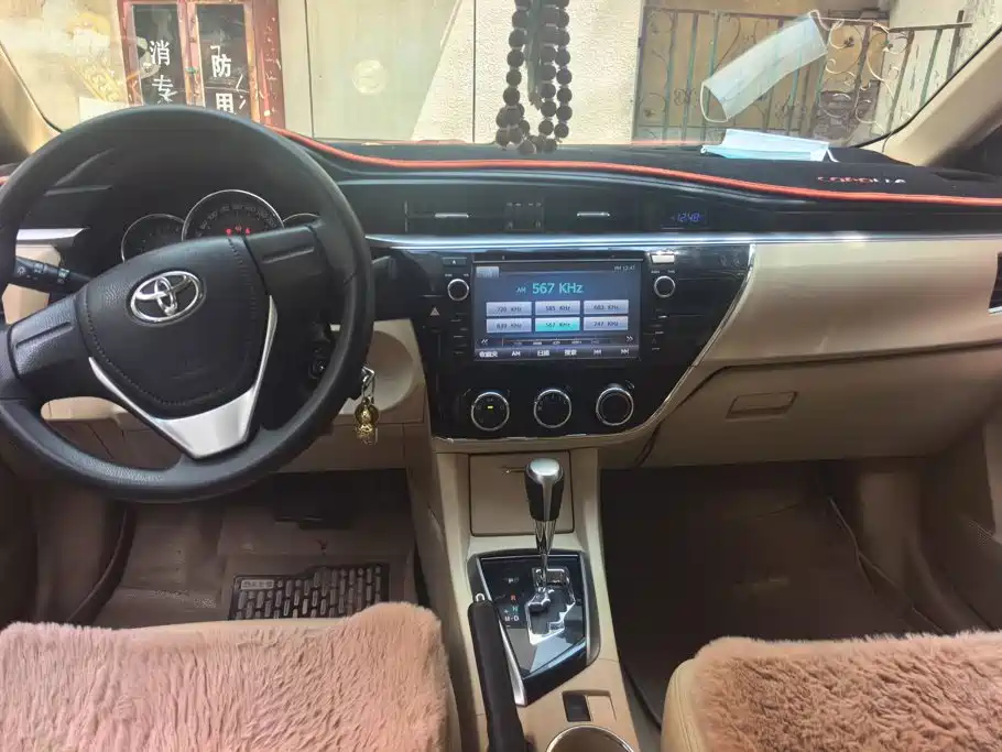 Toyota Corolla 2015 — фото 12