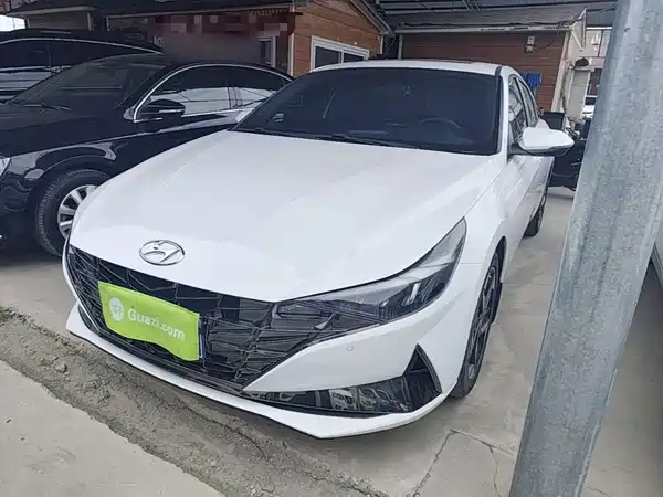 Hyundai Elantra 2021