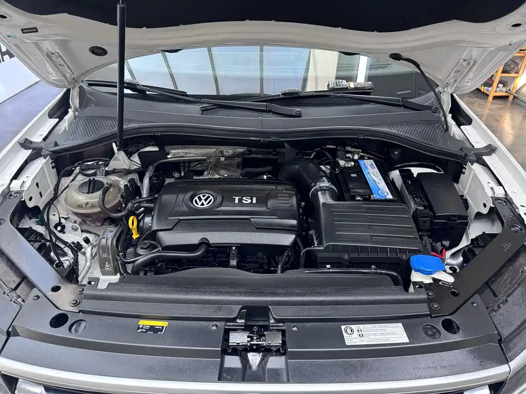 Volkswagen Tiguan L 2020 — фото 18