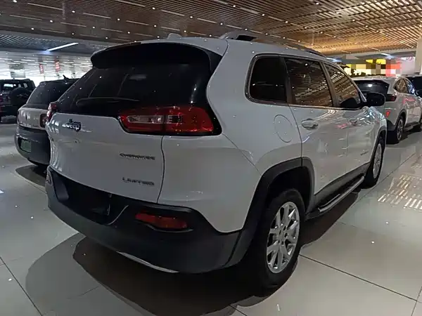 Jeep Cherokee 2019
