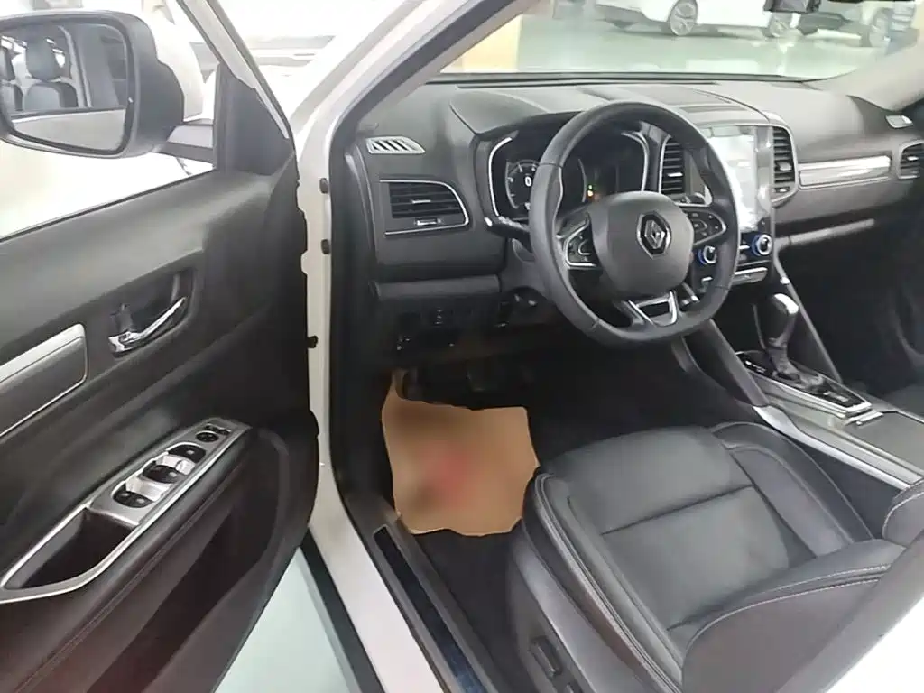 Renault Koleos 2018 — фото 12