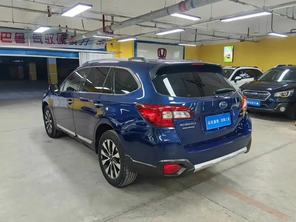 Subaru Outback 2018 — фото 8