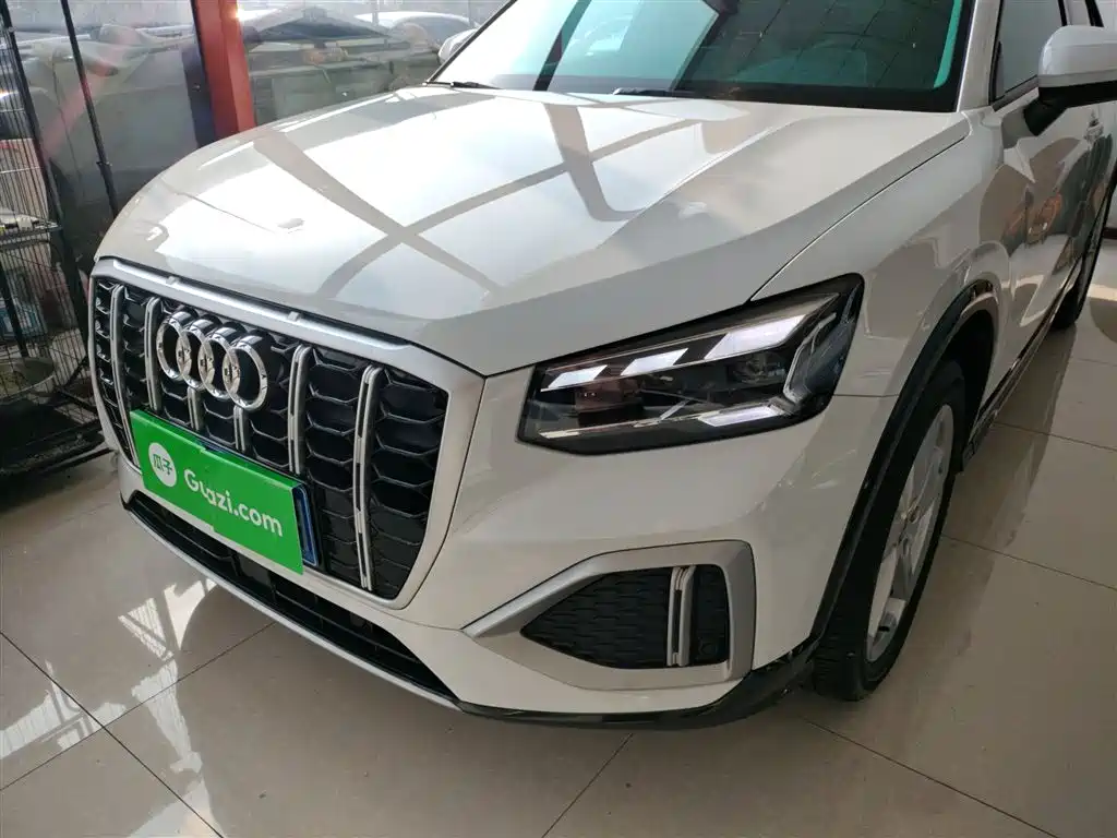 Audi Q2L 2023 — фото 18