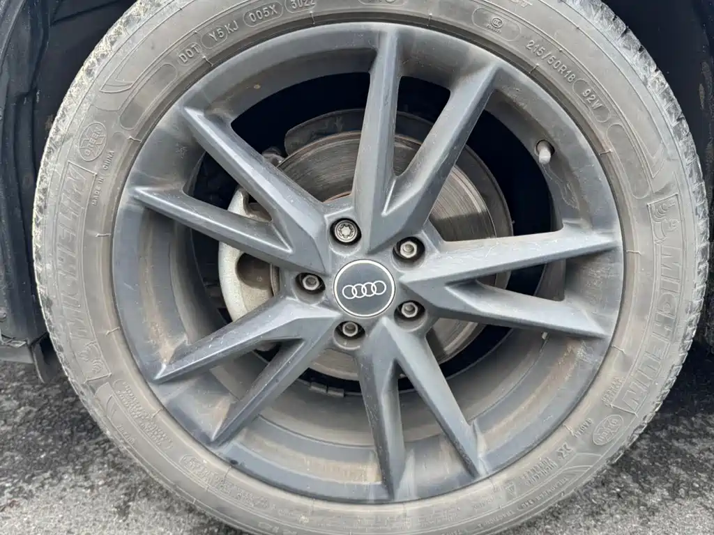 Audi Q2L 2022 — фото 11